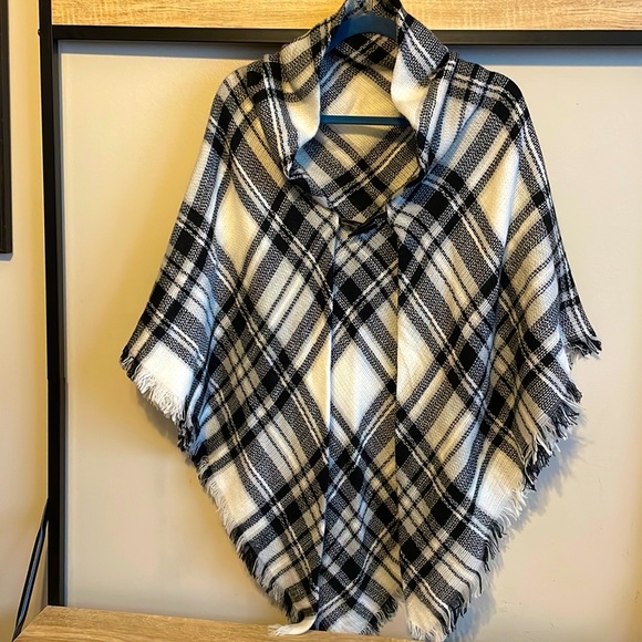 Plaid Black and White Poncho - Picture 1 of 3